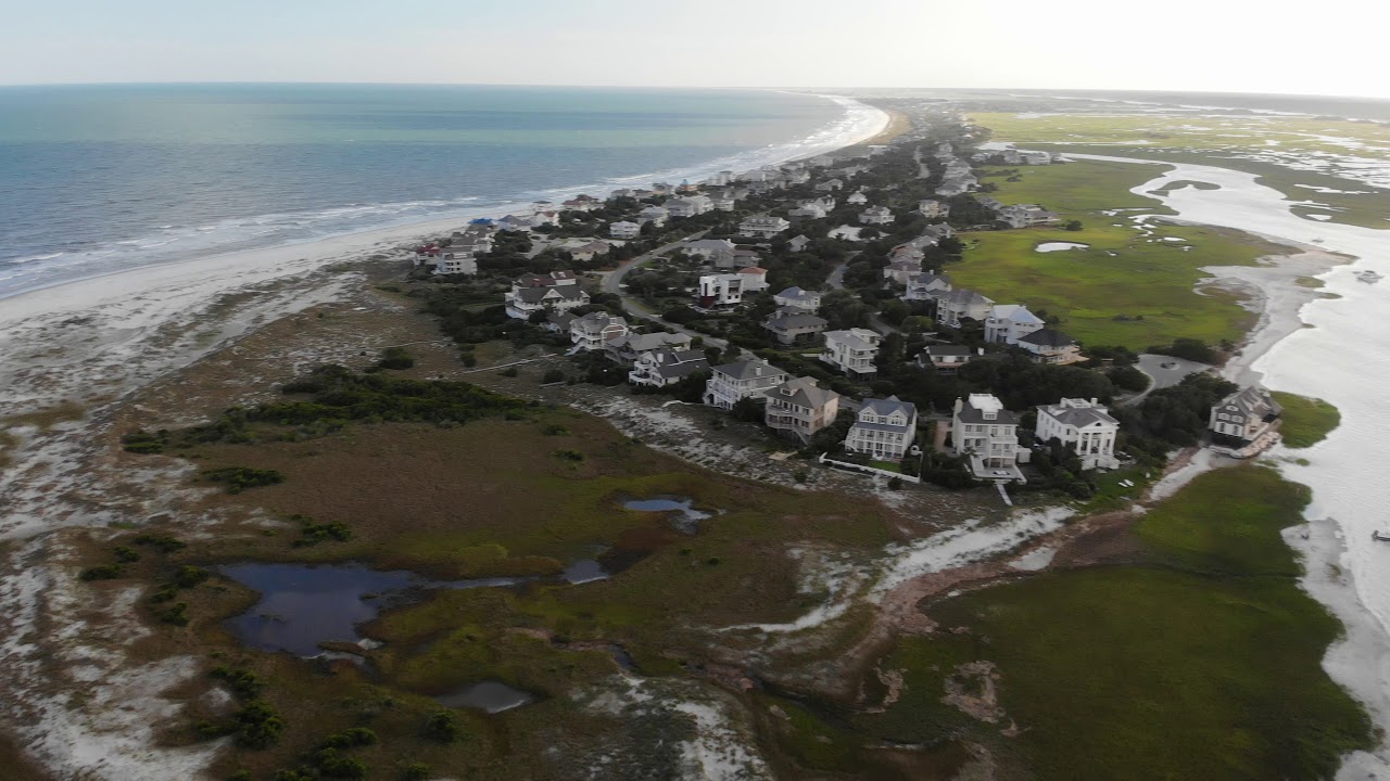 North End Figure 8 Island