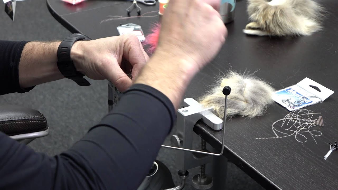 Mustad How to: Drew Chicone tying his Coyote Ugly bonefish Fly