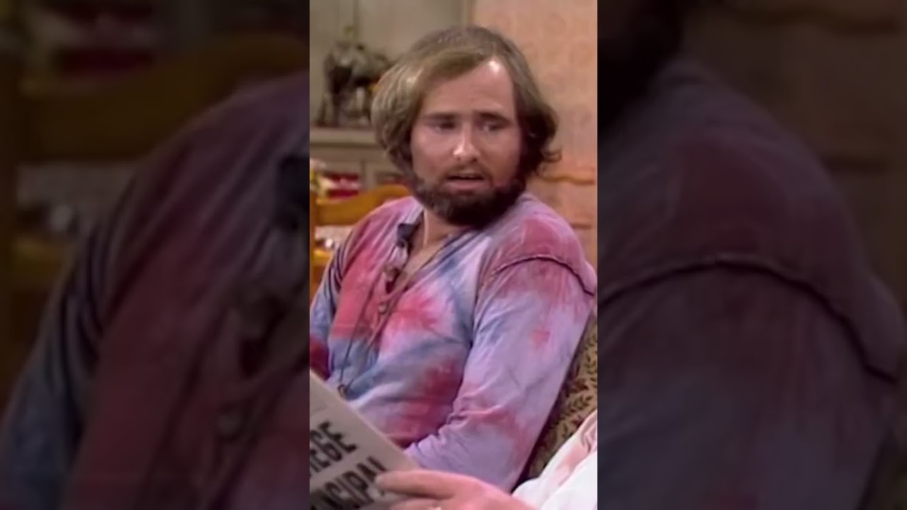 #SHORT Rewatch the beginning of the most iconic rivalry ever 💥 #normanlear #allinthefamily #70s