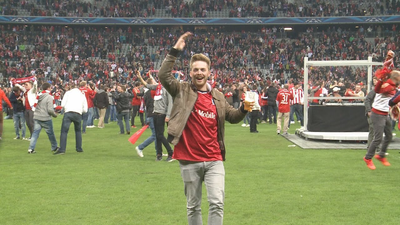 FC Bayern München: CL Sieger 2013 - Fans stürmen die Allianz Arena