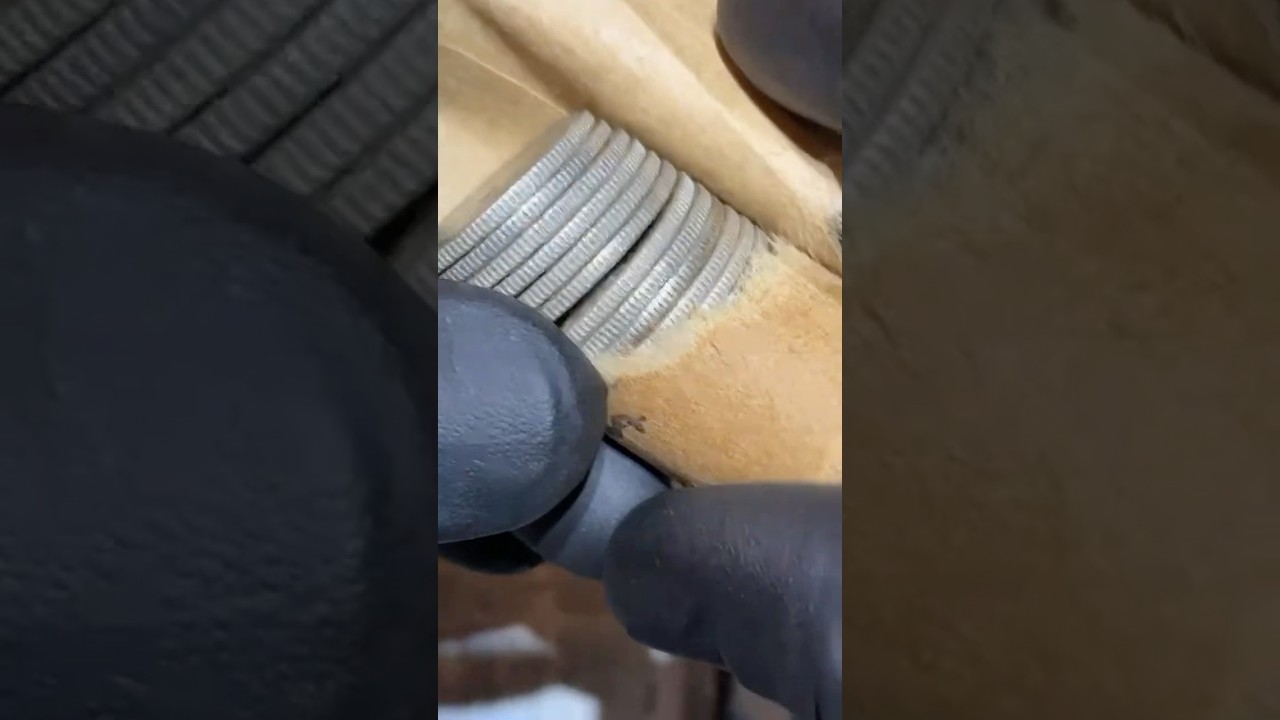 I FOUND a ROLL OF SILVER QUARTERS At The BANK! #silver