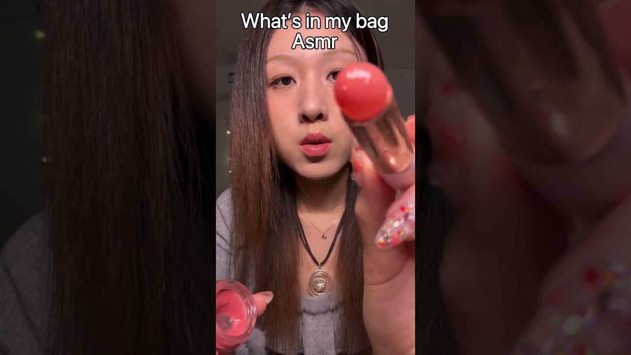 what’s in my bag asmr