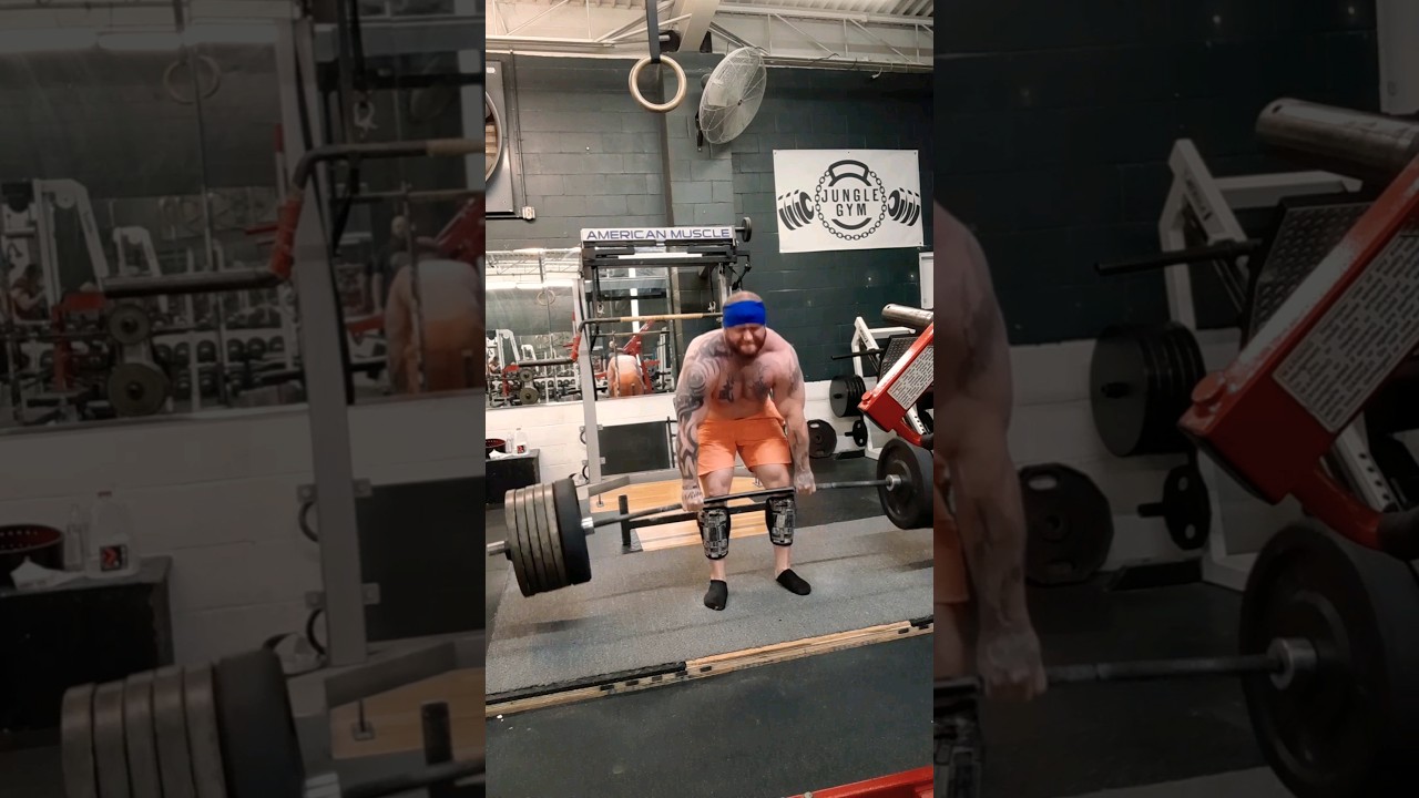 585 deadlift, no belt or straps! was it locked out? #powerlifting #deadlift