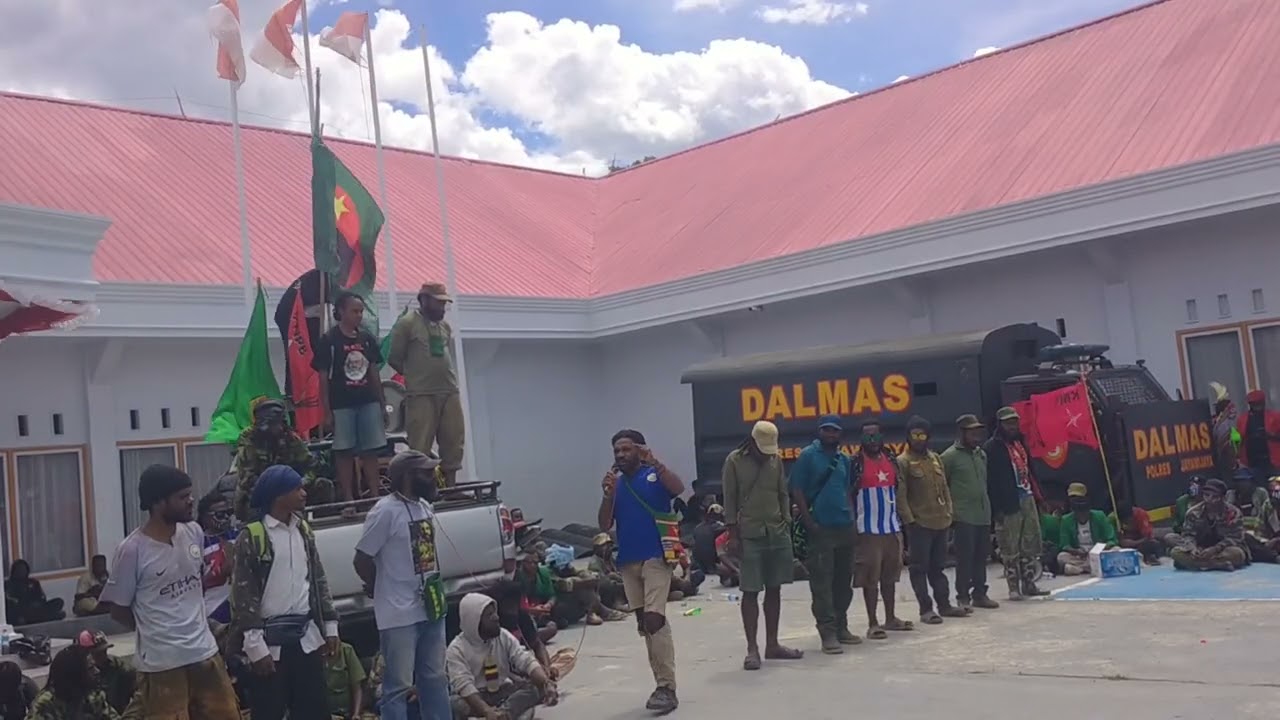 PAPUA DARURAT MILITER HAM MAKA SEGERA BERIKAN HAK PENENTUAN NASIB SENDIRI 