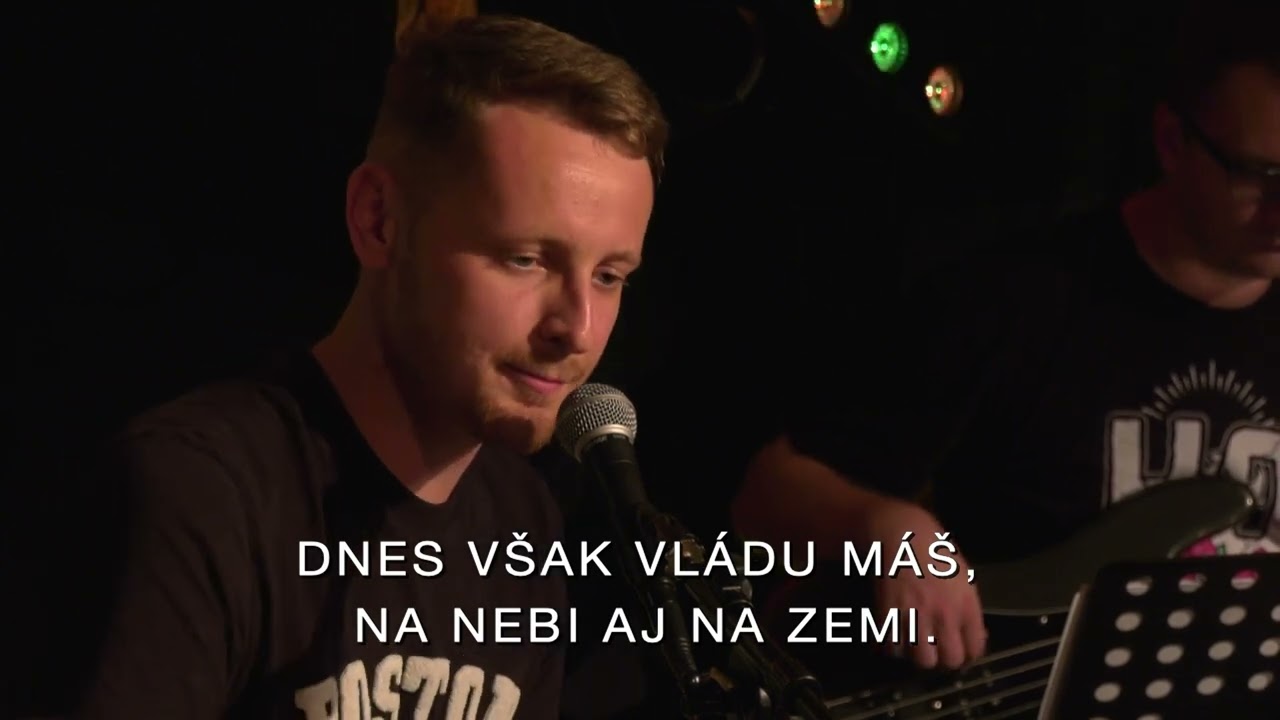 Odložil si svoj majestát