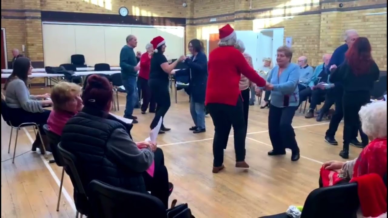 Boosting our spirits and having some festive fun! #dementiasupport #stayingactive ✨🎄✨🧑‍🎄