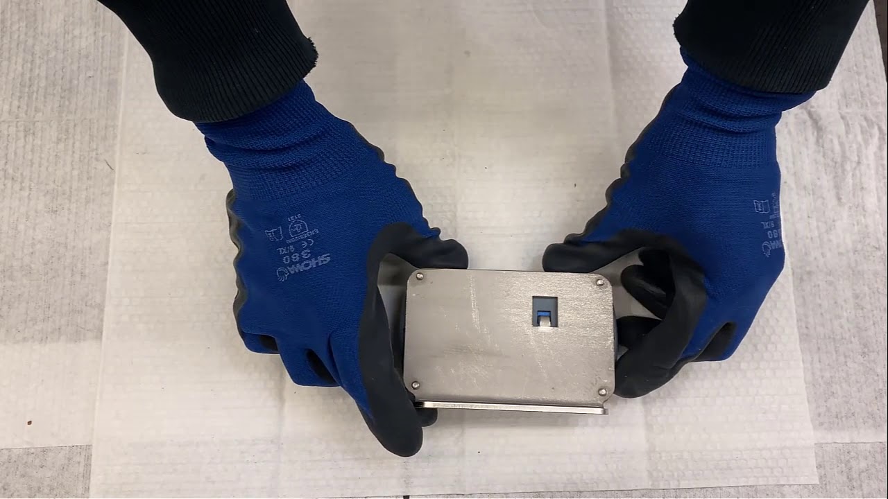 How to mount SIMOTICS Connect 400
