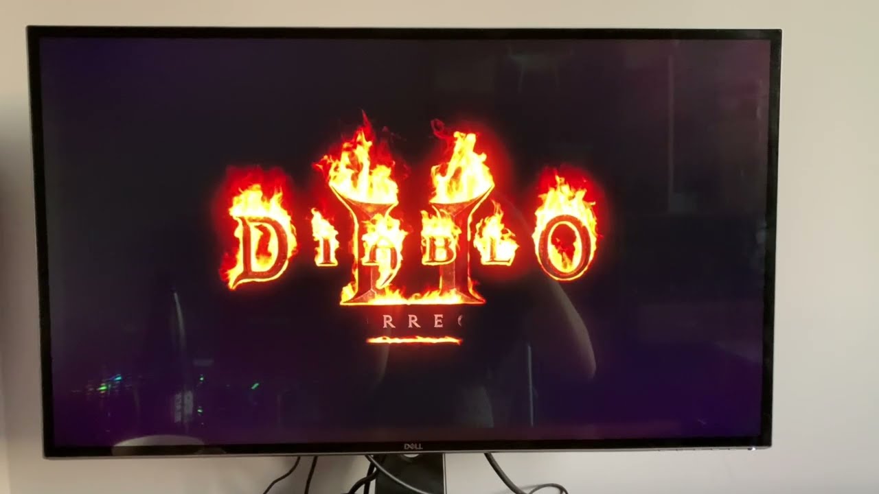 diablo 2 intro - dell up3218k @ 1050ti