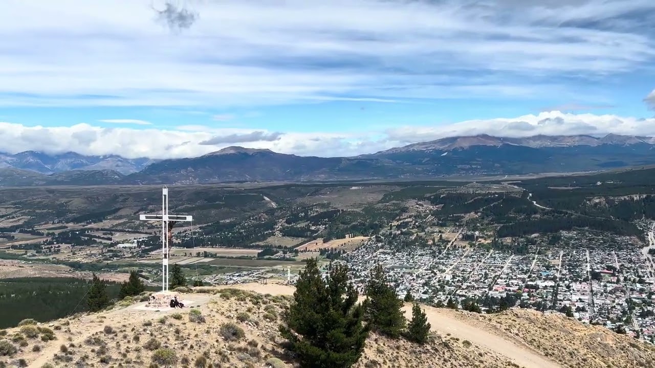 Cima montaña de la cruz Esquel 