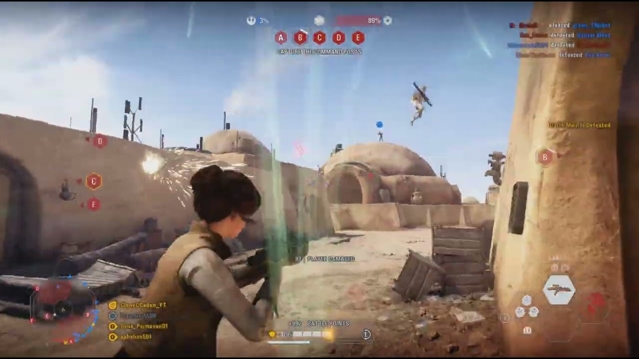 Leia clears the streets of Mos Eisley