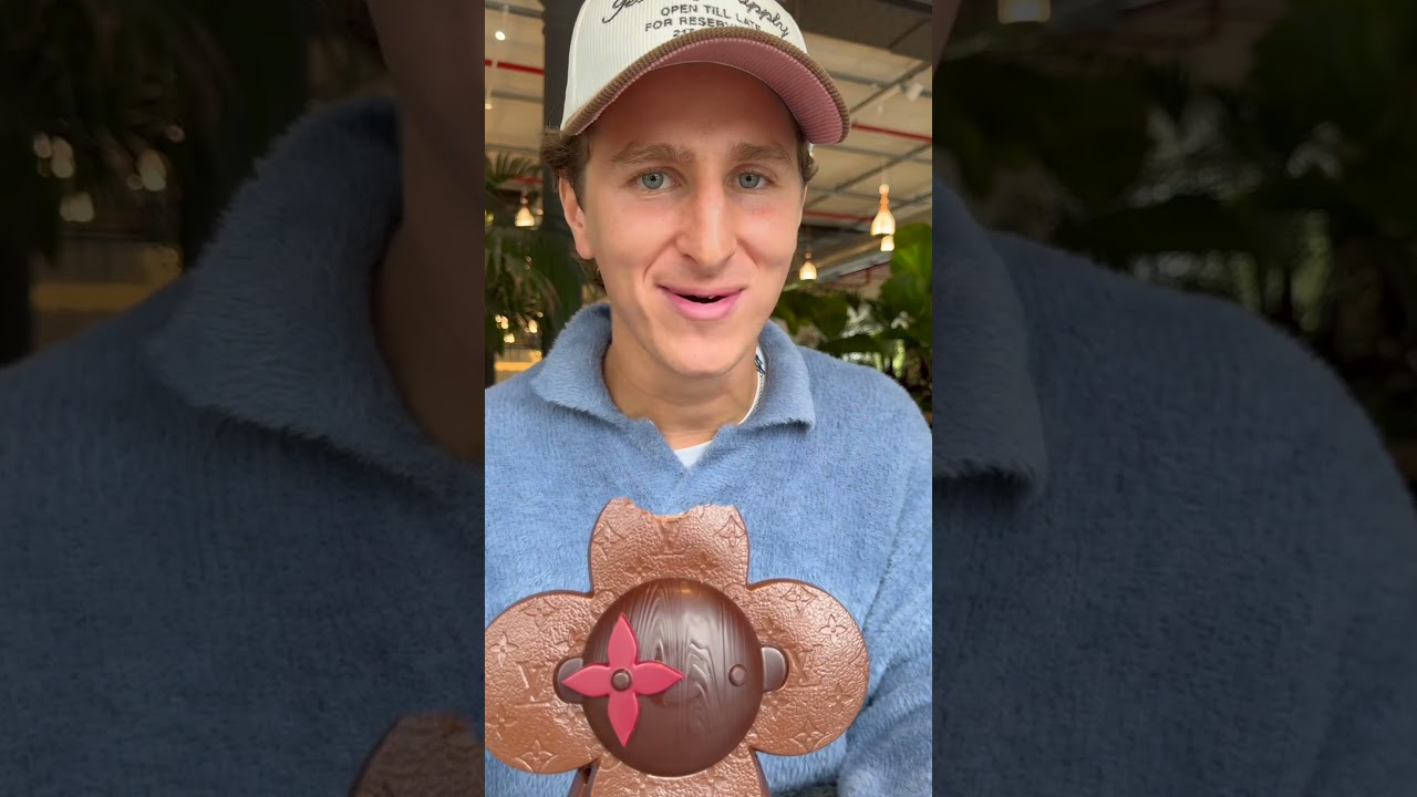 Пробую самый дорогой шоколад в Париже... Хотите попробовать? 📍 Louis Vuitton, Париж