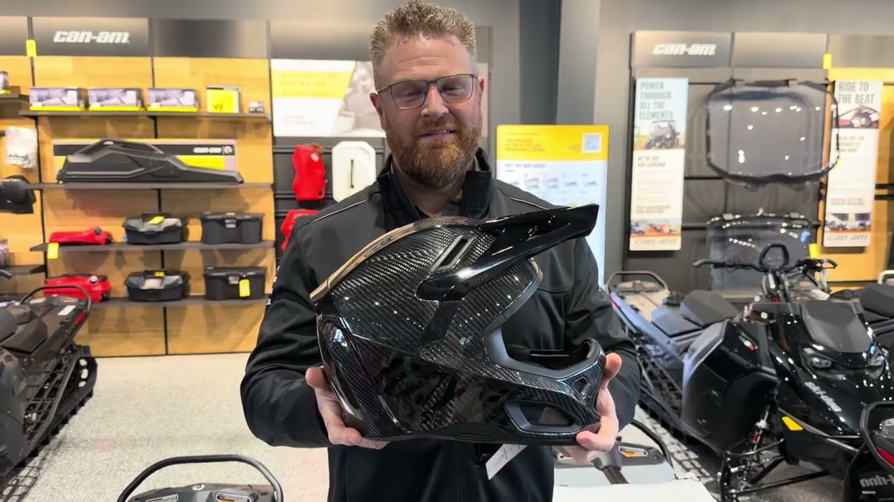Новые модели шлемов от BRP - Ski-Doo и Can-Am.