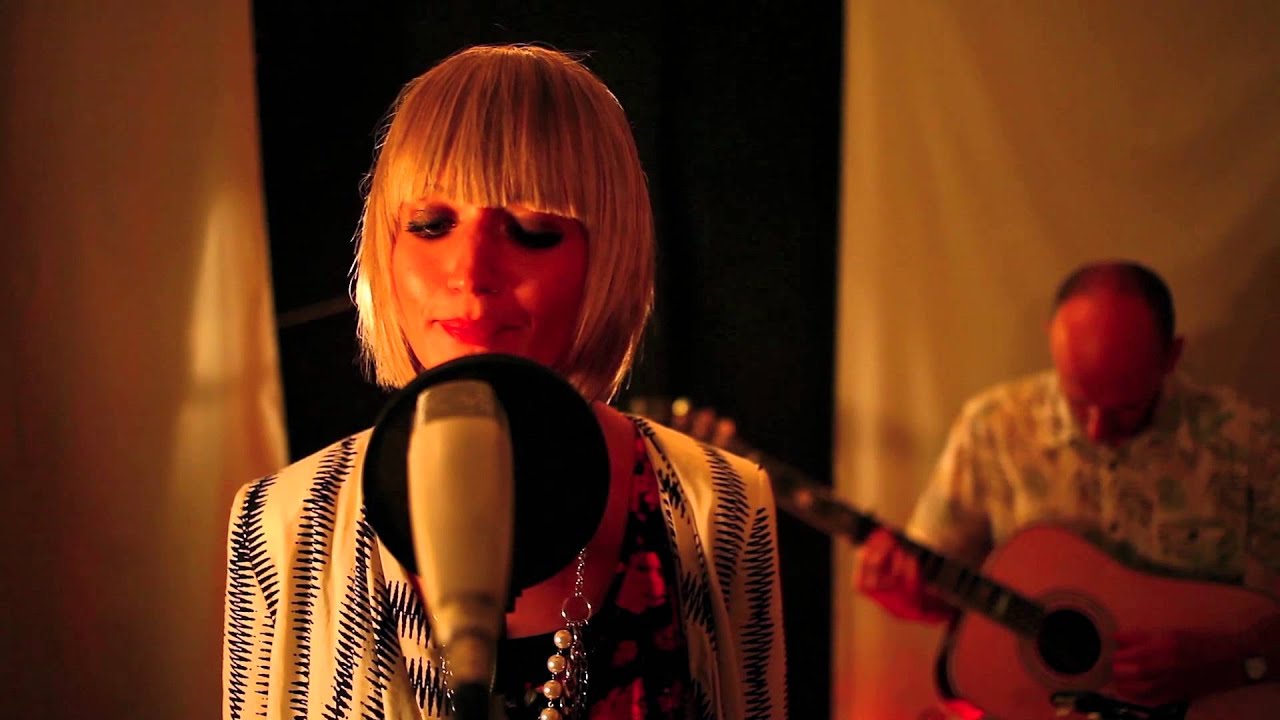 The Broken Orchestra - Reach The Stars (feat Lady Paradox) - Acoustic