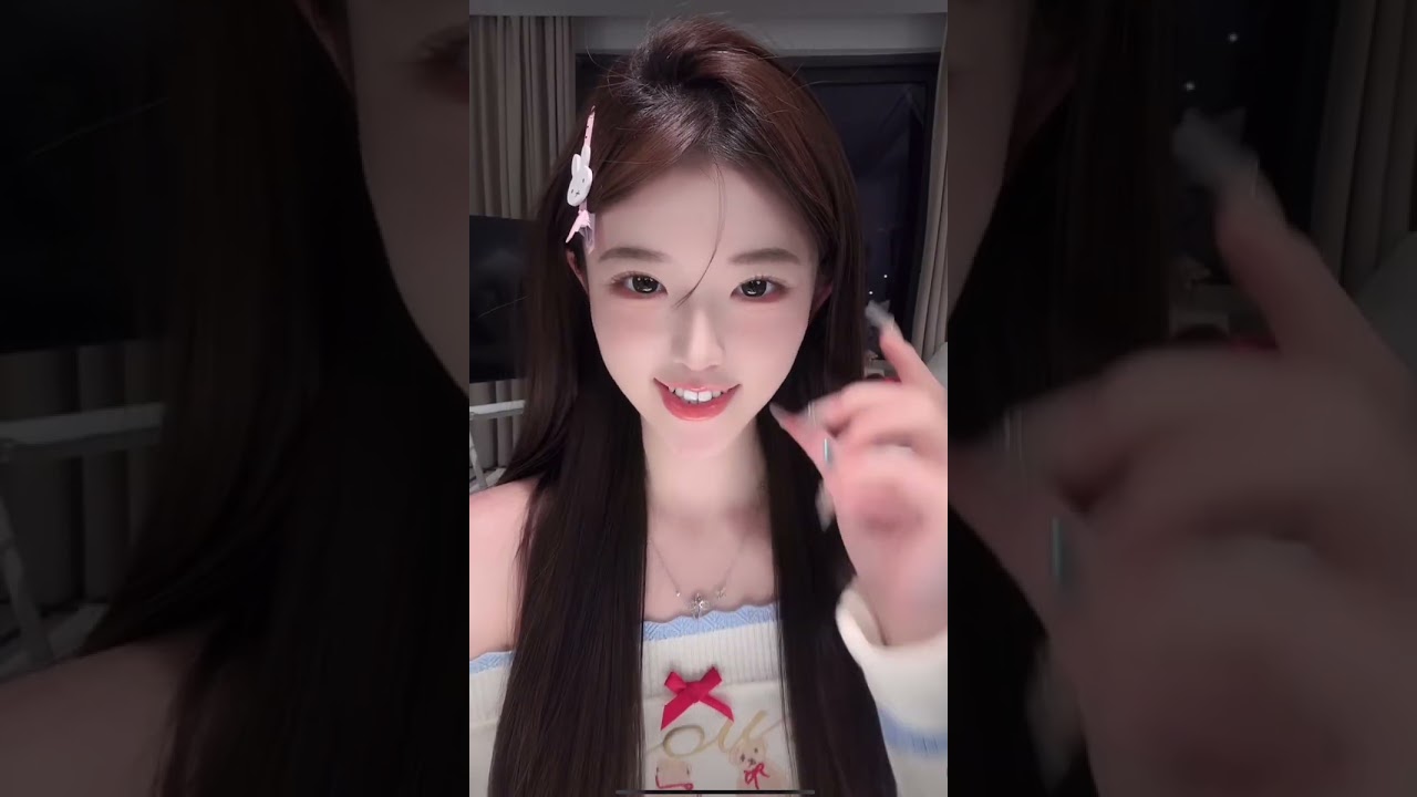 Hi～你的美女主播來囉！喜歡我，請訂閱分享按讚喔😊#熱門 #推薦  , please give it a thumbs up, share, and subscribe!