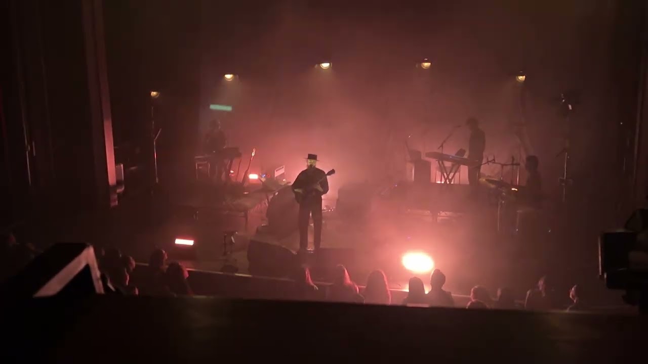 RY X Vancouver 2025 - Howling