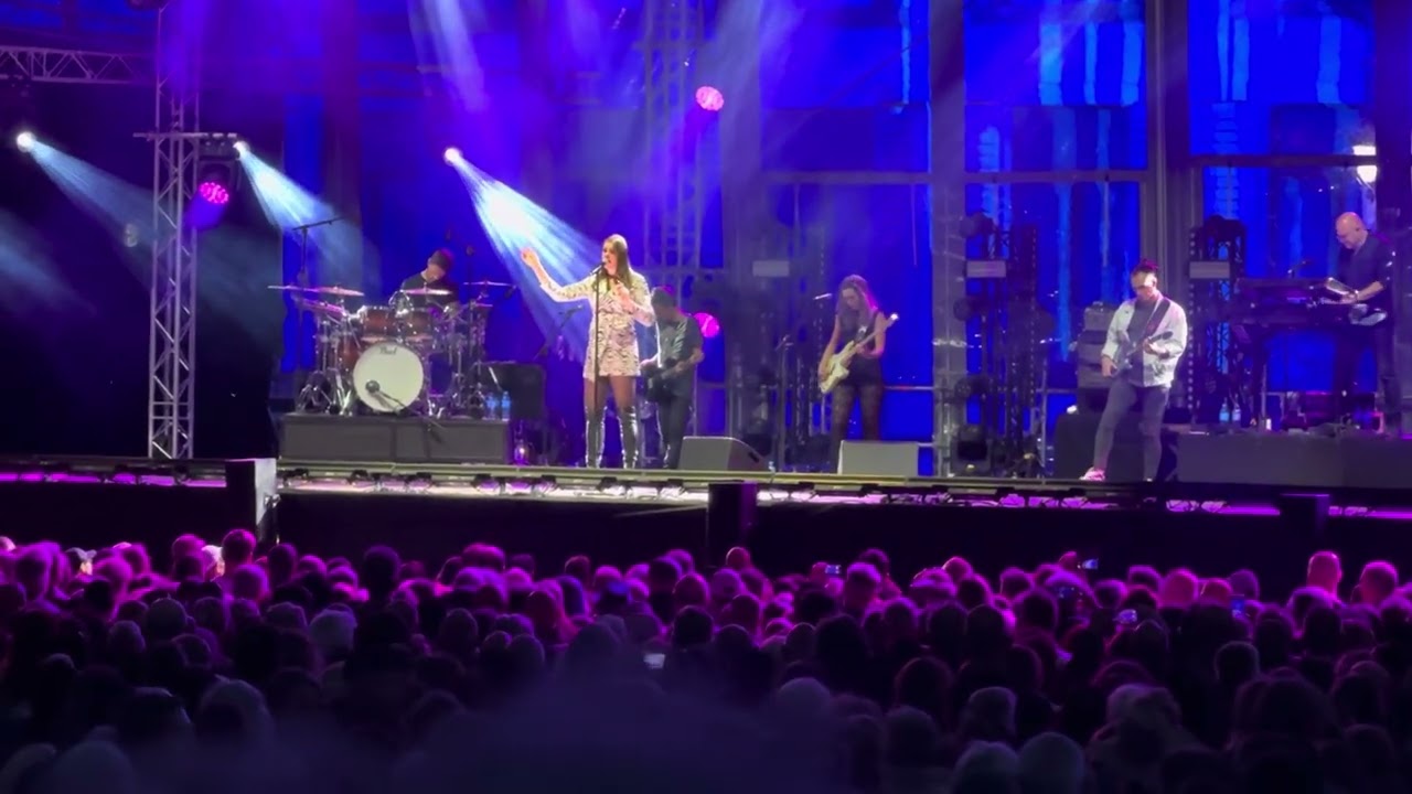 Floor Jansen DAYDREAM at Royal Park Live 04-07-2024