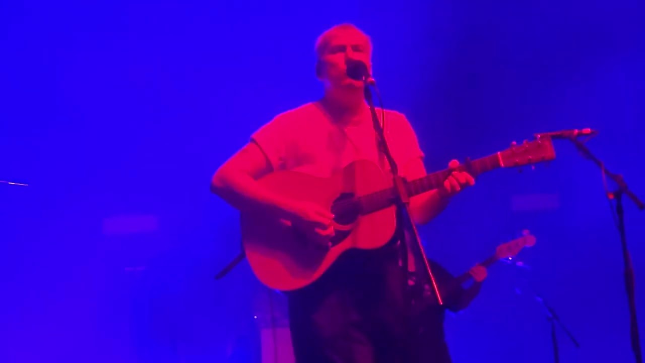 The Mary Wallopers - 'The Night The Gards Raided Owenys'