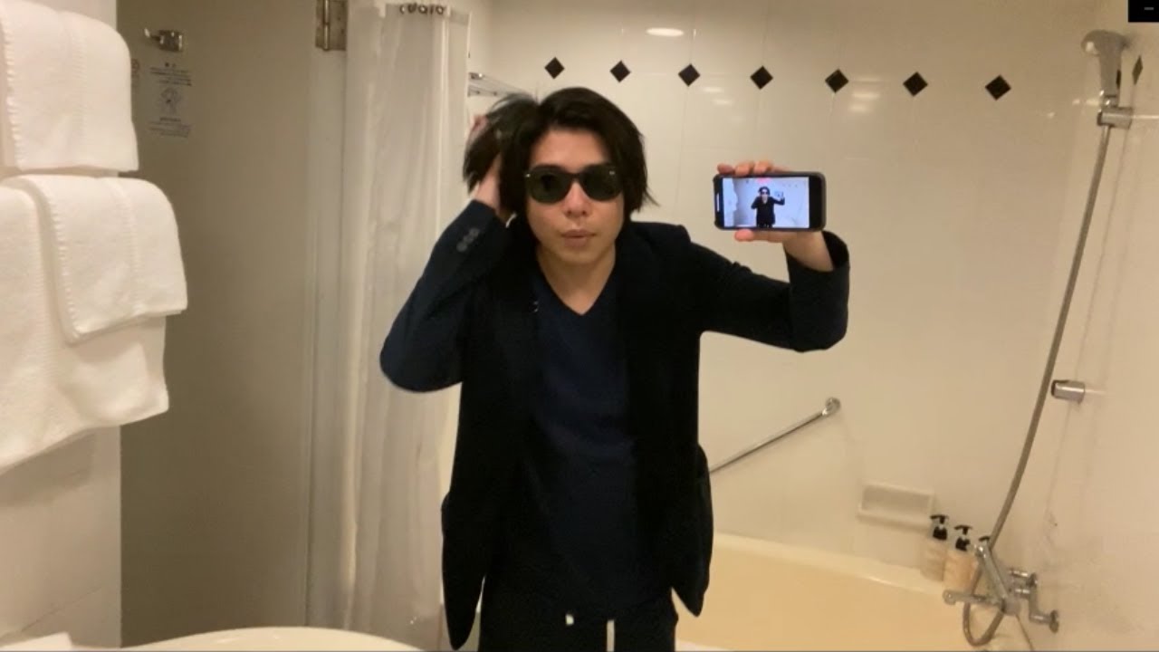 ホテルにいます。