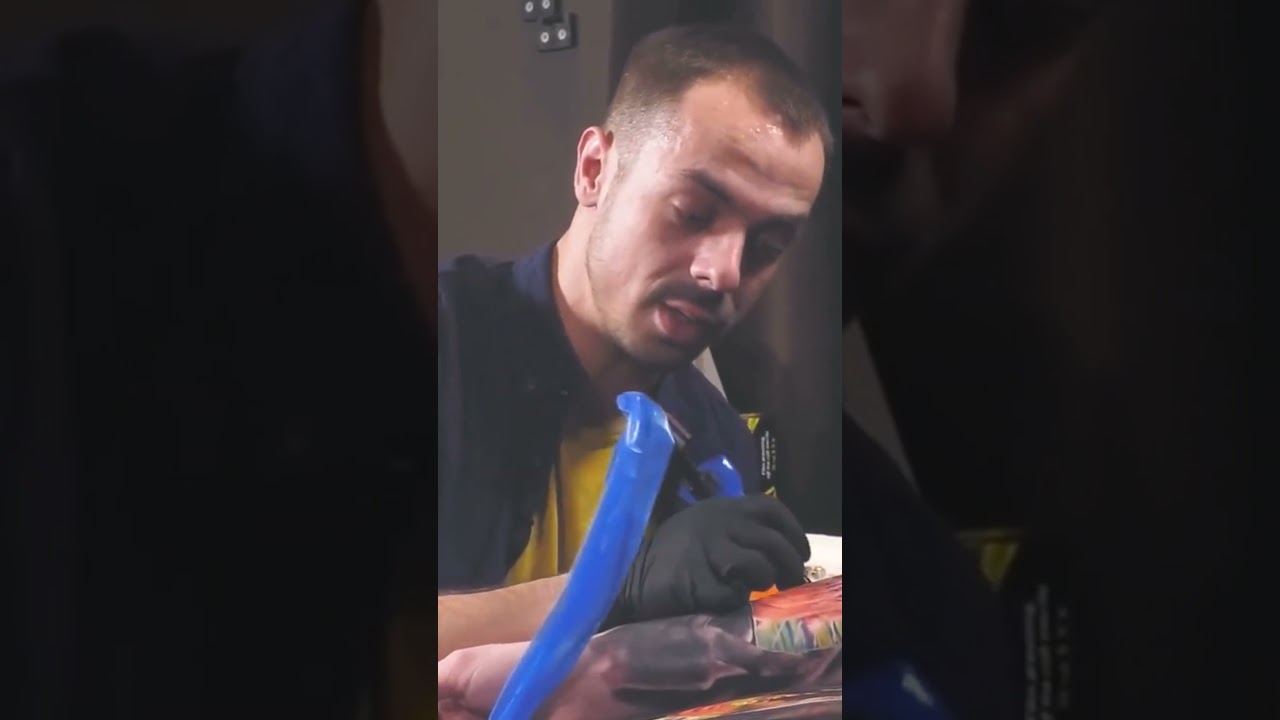 Te exprimi. Că te-ai exprimat puțin defectuos, aia e, ești artist, nu ești imprimantă.