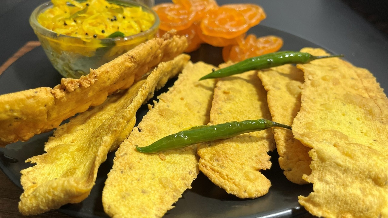 Gujarati Fafda Recipe | गुजराती फाफड़ा बनाने का आसान और परफेक्ट तरीका | Easy Homemade Fafda Recipe