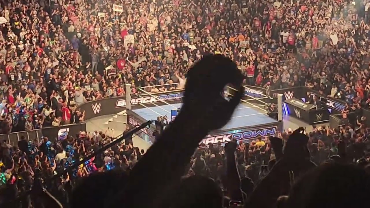 AJ Lee full WWE return live from Chicago, IL WWE Friday Night SmackDown 9-5-25