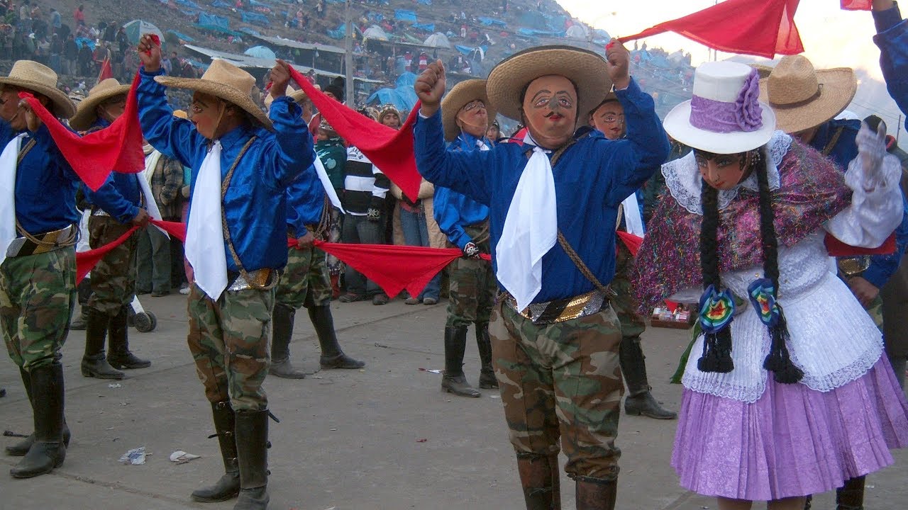 EL BAILE GALLARDO E IMPRESIONANTE DE LA DANZA AUQA CHILENO DE URCOS CUSCO PERÚ ARTE Y CULTURA