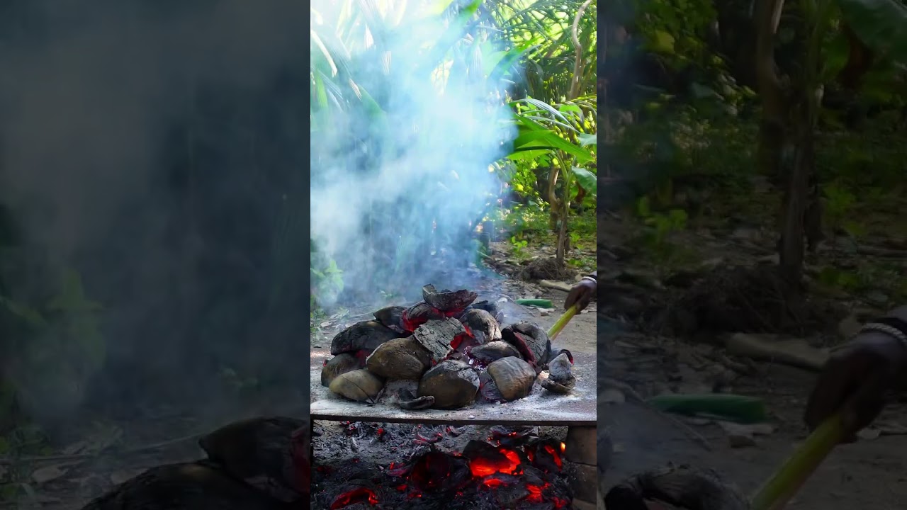 🧂SALT CRUSTED CHICKEN #shorts #asmr #gramophonevillage