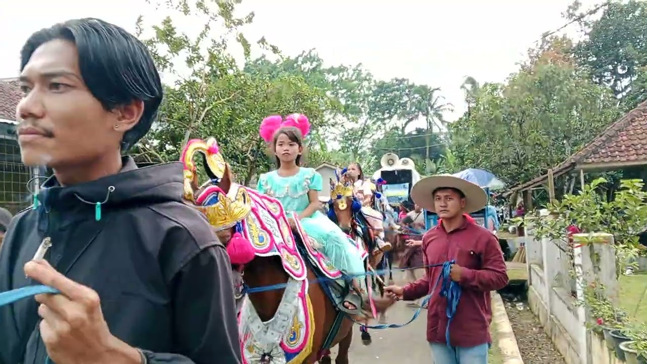 KUDA RENGGONG BINTANG GRUP
