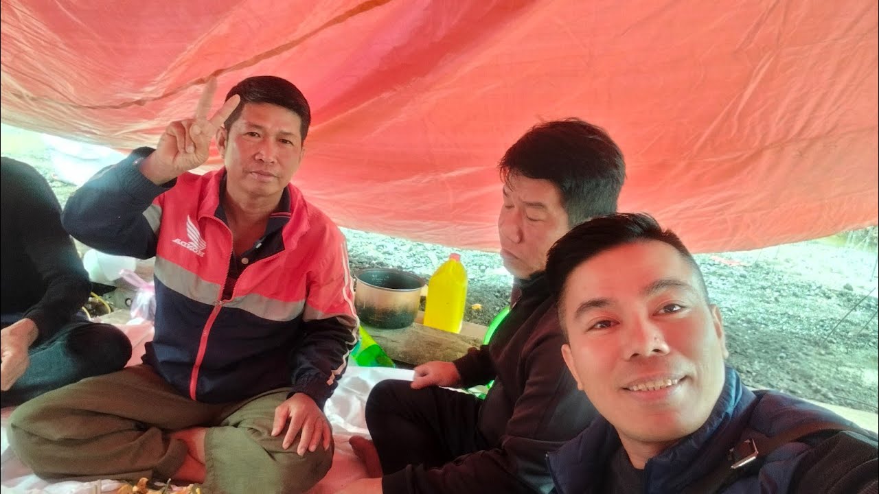 Một ngày mưa gió của anh em thần đèn thái hòa 