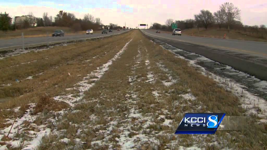 Fatal crashes down in Iowa