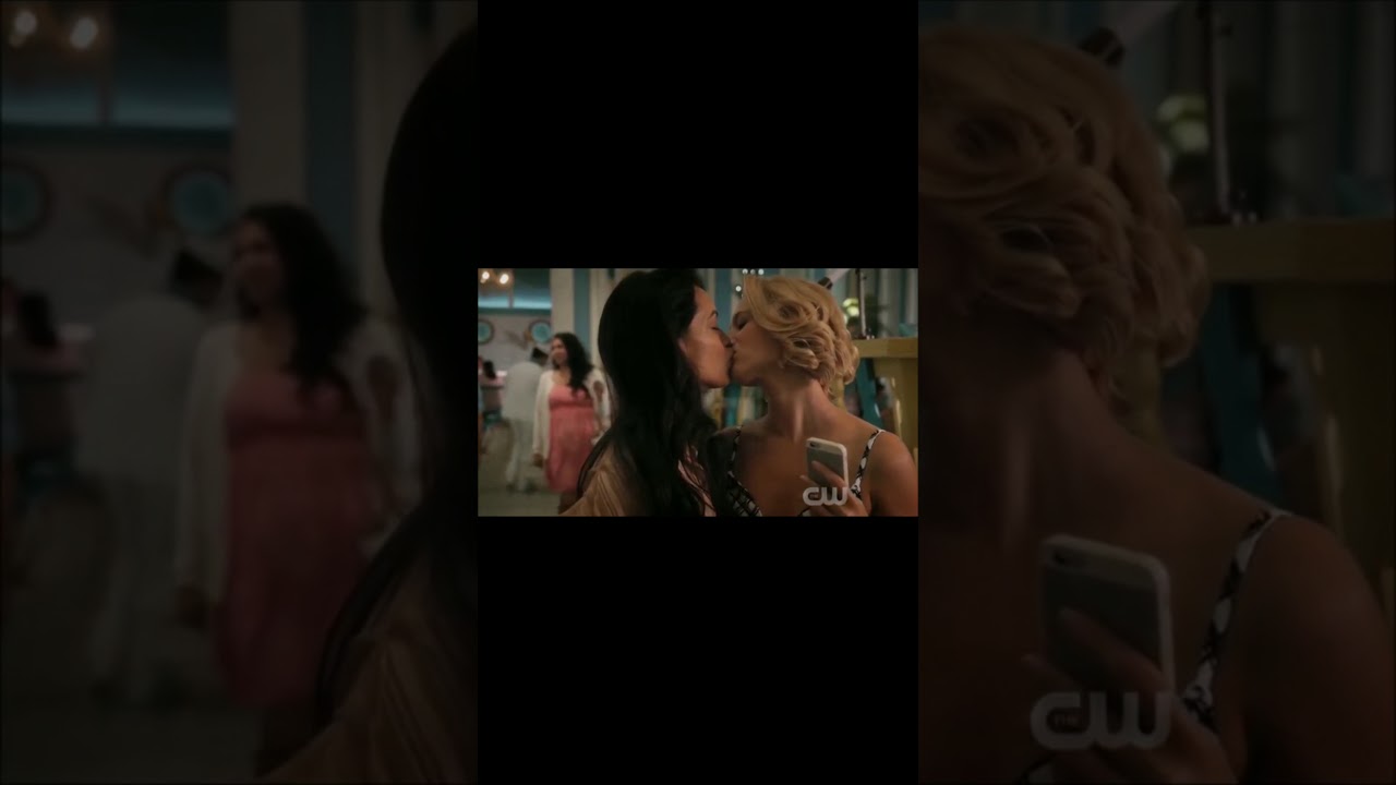 Walk Me Home / Petramos / Jane The Virgin