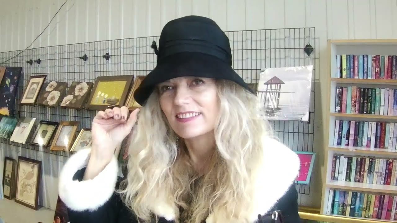 Feel Good Thrift:  Discover Unique Fashion Statements, Maximalist Style, Fashion Therapy, and More!