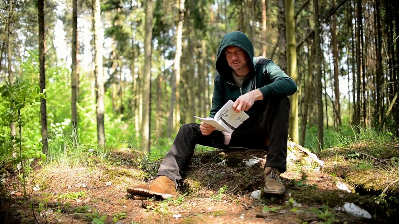 Łukasz Jarosz czyta wiersz 