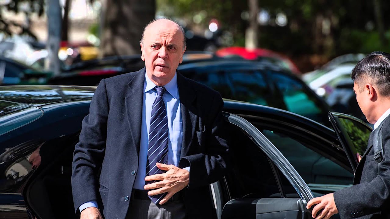 Quem é José Serra?