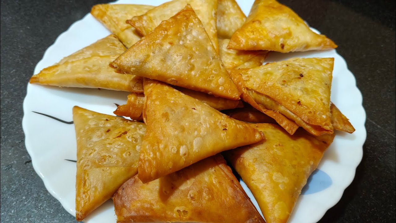 Crispy Keema Samosa | Street Style Keema Samosa | Mutton Keema Samosa For Iftar 