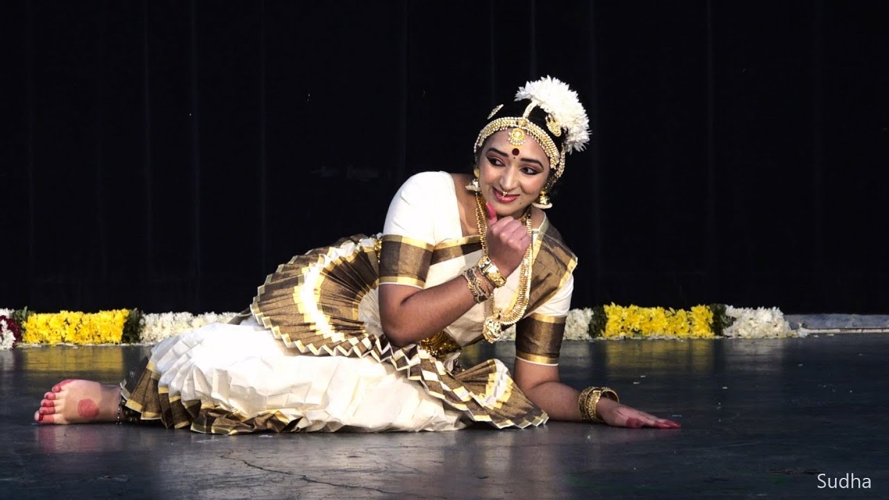 Aliveni Enthu Cheyvu/ Mohiniyattam/  Padam by Swathi Thirunal/ Dance by Gayathri Menon