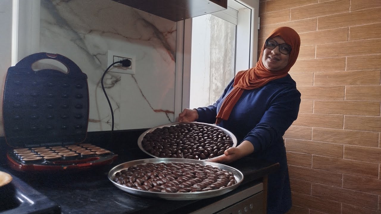 حلو العيد جوزة أو زوزة تونسية بالشكلاطة وبالكراميل هشوشة وتذوب في الفم مع طريقة الاحتفاظ بيهامع سعر