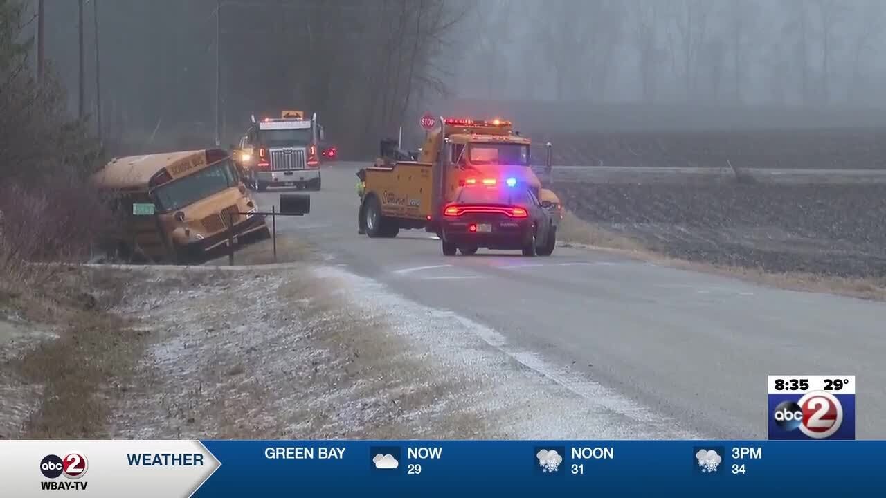School bus crash, Mason Street Bridge crash