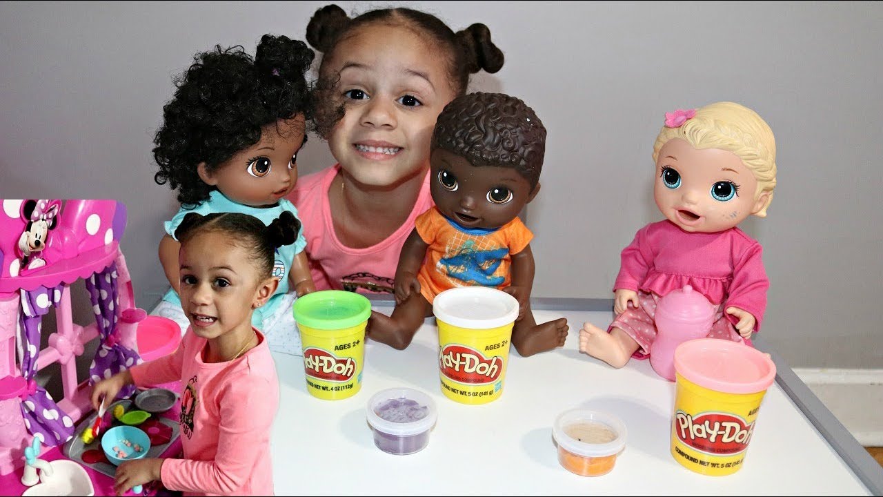 Pretend Play with Baby Dolls and Toy Kitchen Playset! Imani's Family Fun World