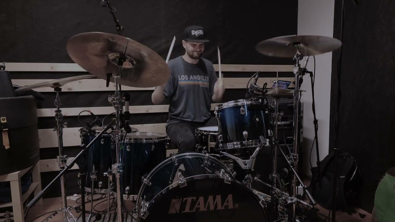 Muse - Hysteria Drum Cover