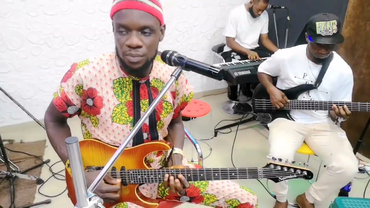 Agbalanze Onyeka Okeke live performance:Chisimdi