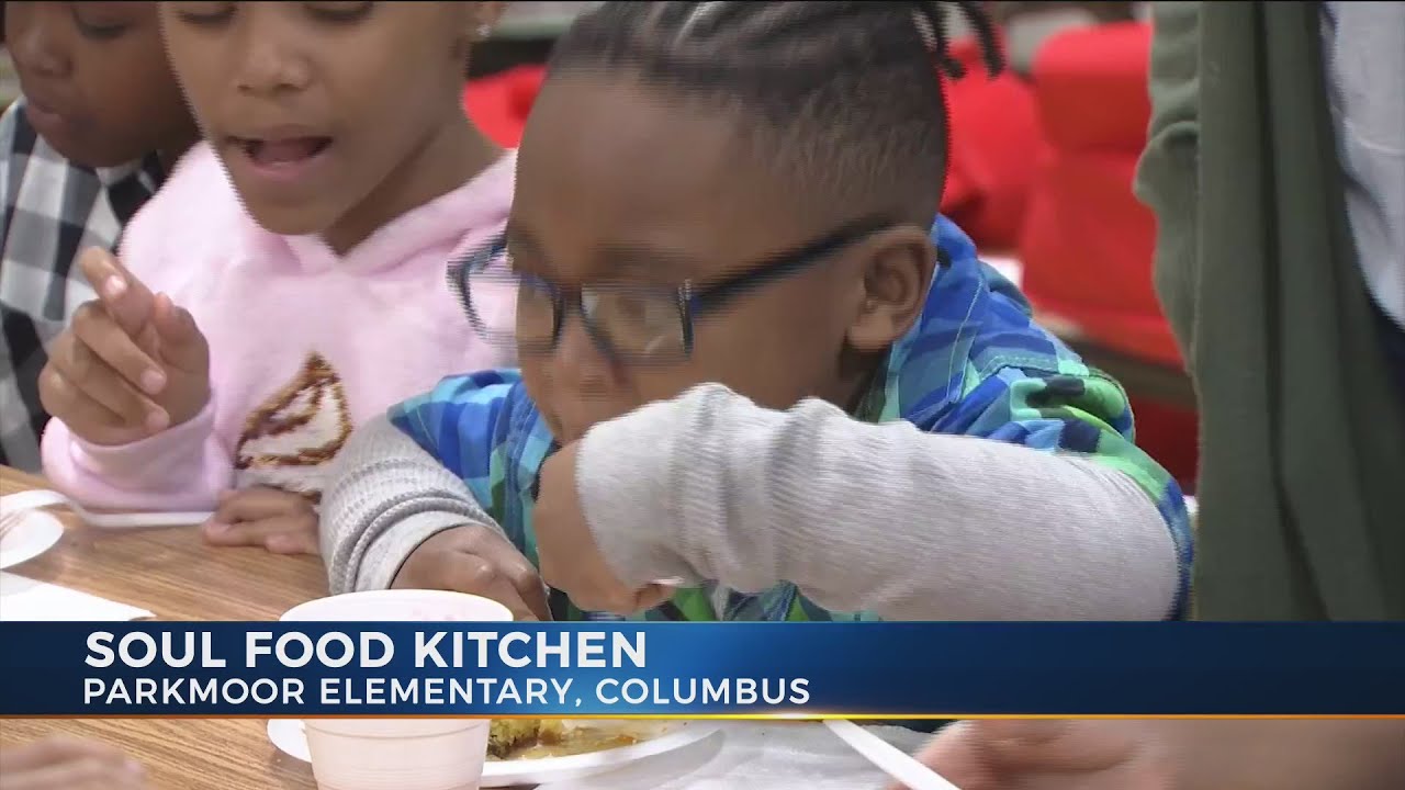 Parkmoor Elementary students take part in sould food kitchen
