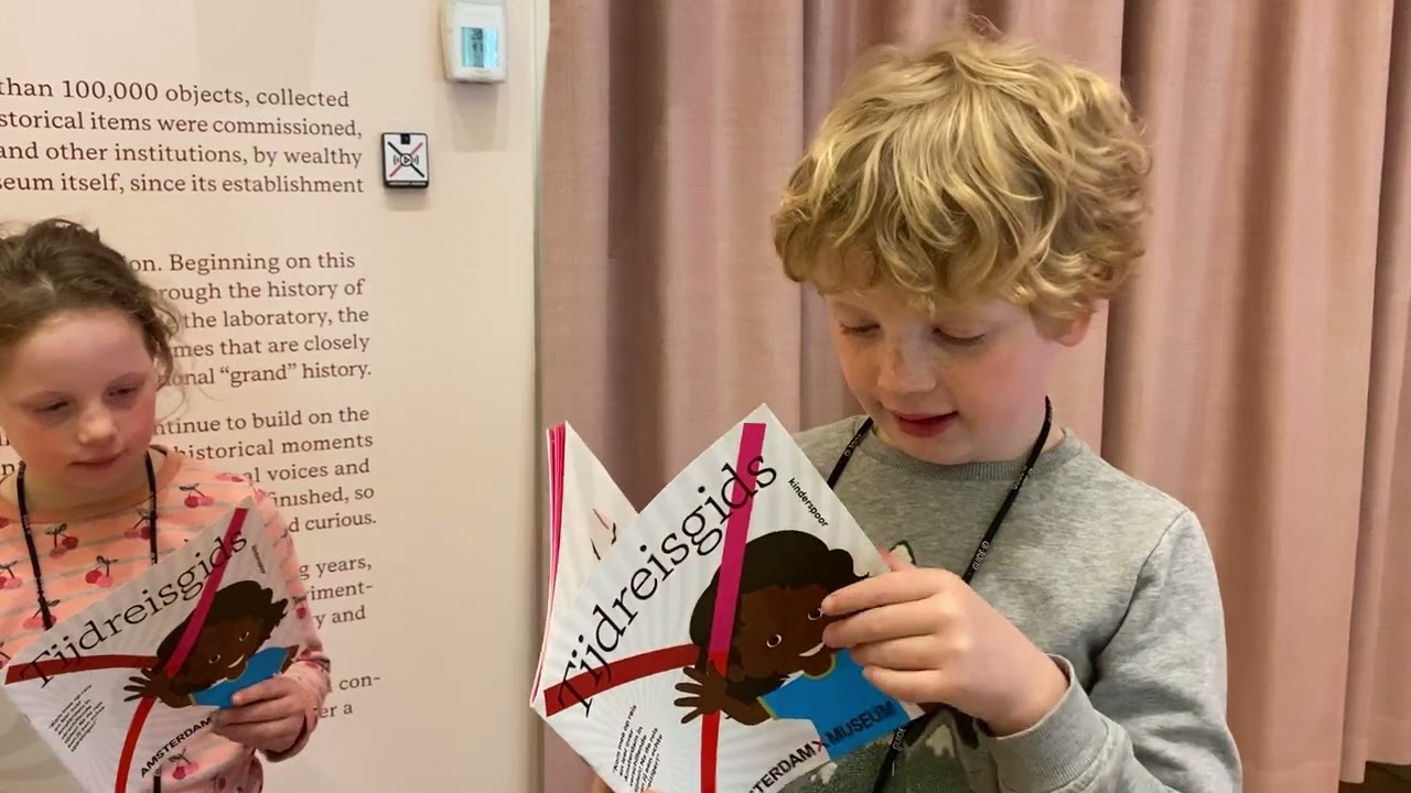 Hoe werkt de Tijdreisgids van het Amsterdam Museum? | Kidsproof Amsterdam