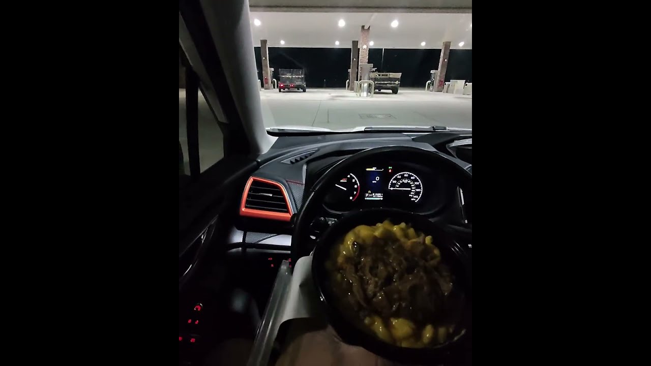 Buc-ee's Mac n Cheese Brisket n Pulled Pork, not my best video.  Also them chicken tendies!