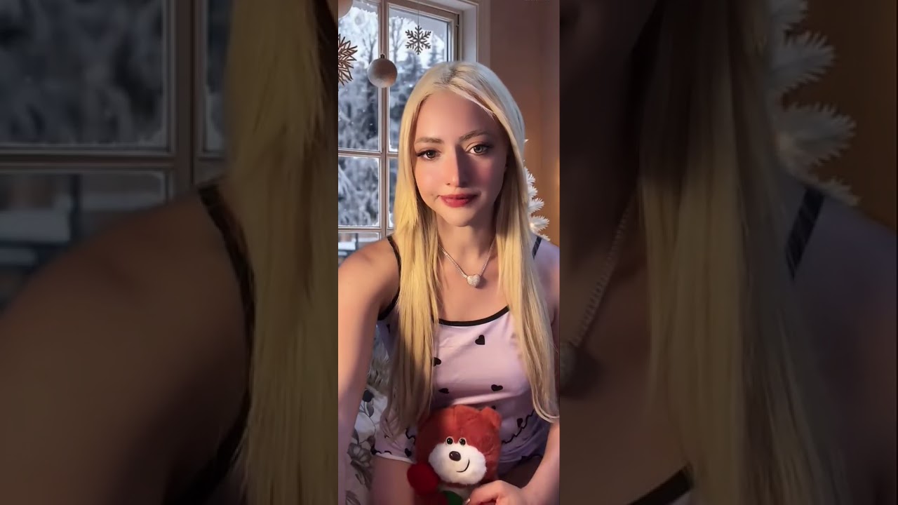 Eva Elfie Periscope #26 