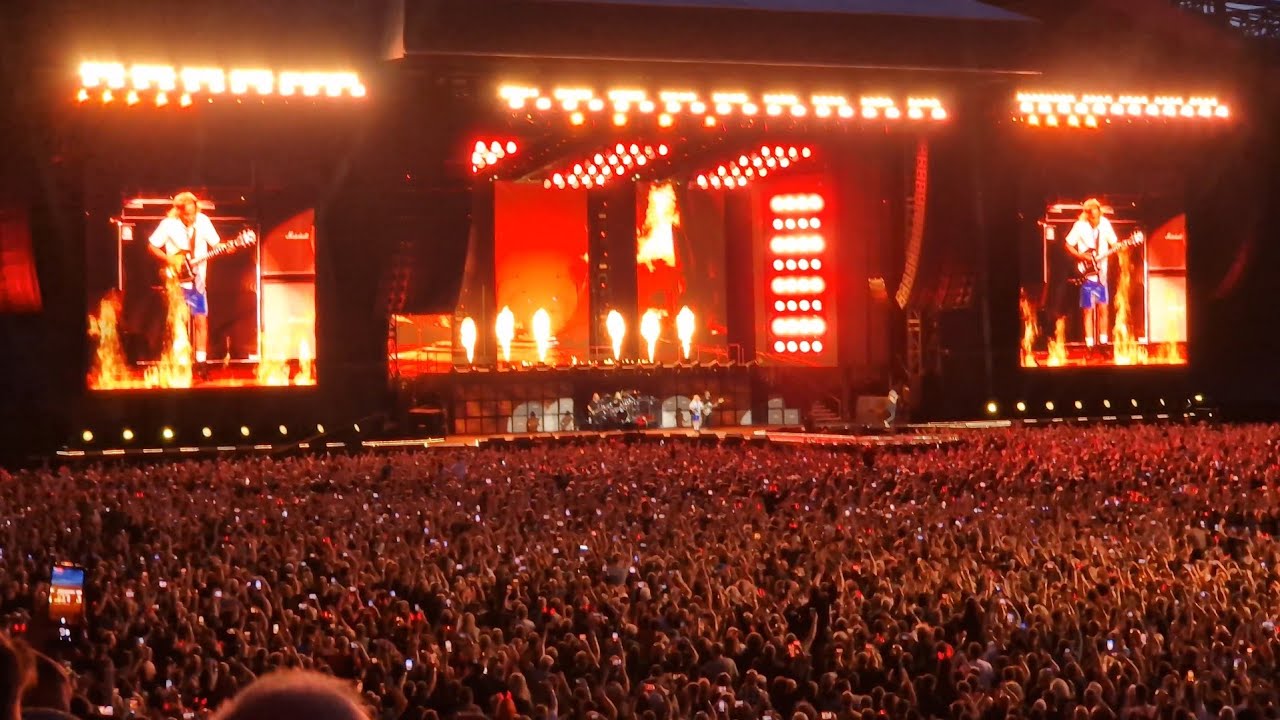AC/DC - Highway To Hell - Live @ Murrayfield, Edinburgh - 4K