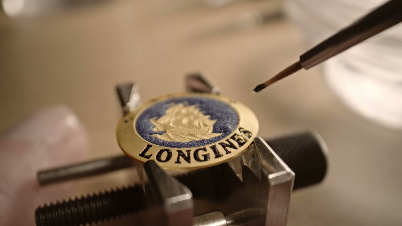 Discover the new Longines Flagship Heritage Collection