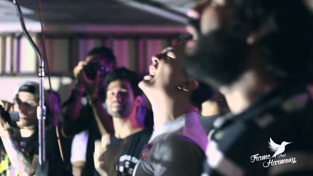 Desnudos En Coma - La Cabina De La Muerte (Lanzamiento 'All We Gather')