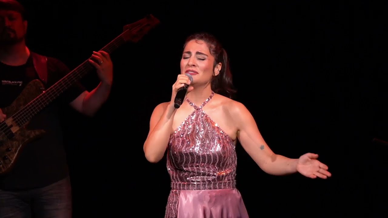 SASA SERAP - Herediya ( Canlı Konser performansı)