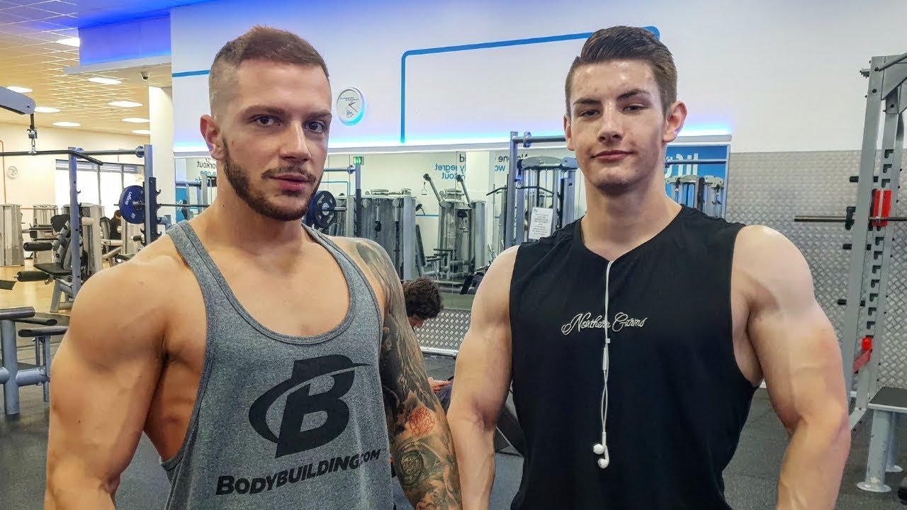 Top 5 exercitii pentru partea interioara a pieptului